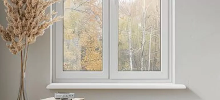 Vinyl Window Stool in Temple Terrace, FL